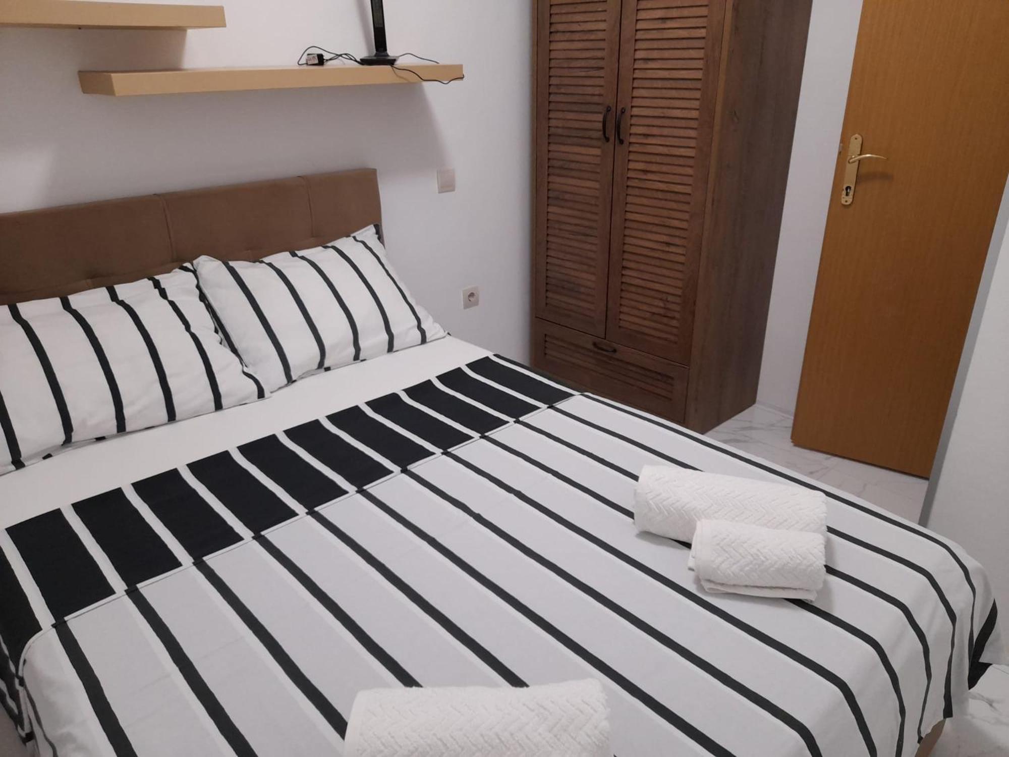 Apartments Malou Baska Voda Room photo