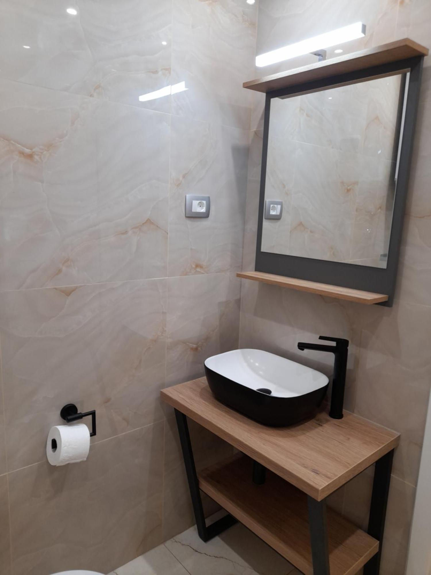 Apartments Malou Baska Voda Room photo