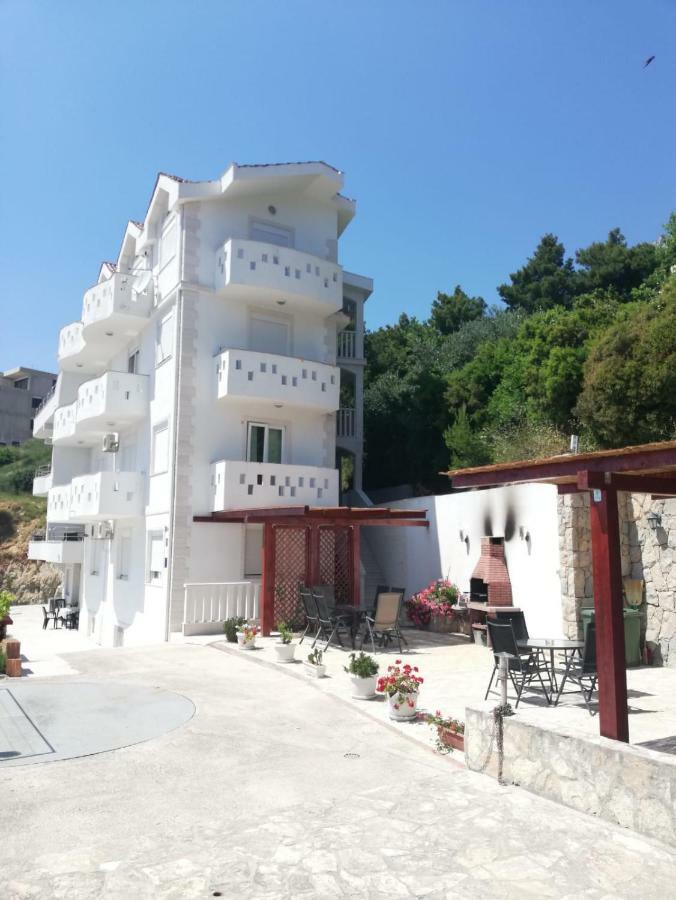 Apartments Malou Baska Voda Exterior photo