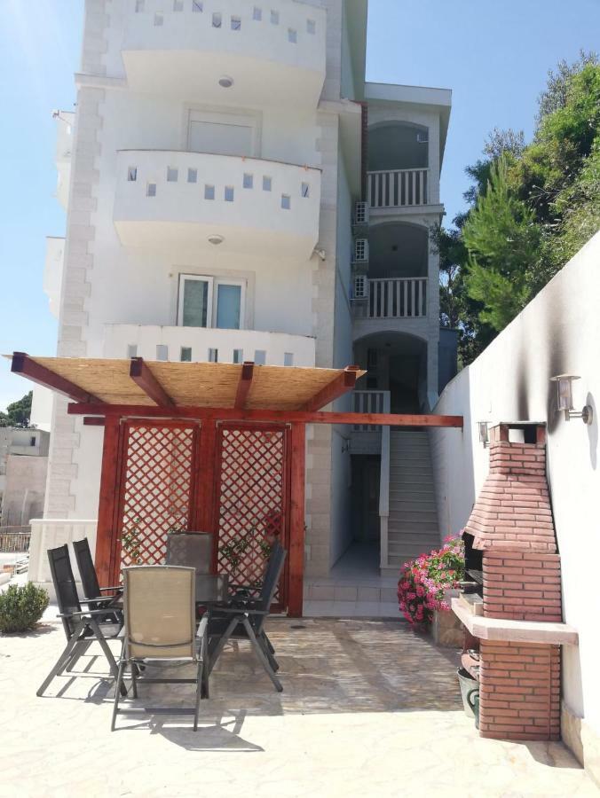 Apartments Malou Baska Voda Exterior photo